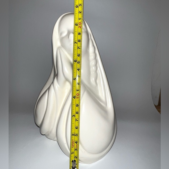 Mid Century Virgin Mary Madonna Vase Planter - Picture 7 of 10